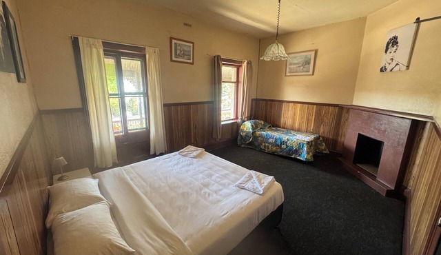 Mannum Hotel