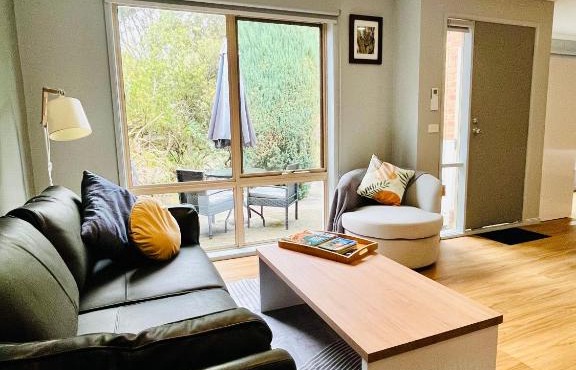 Marengo Beach Studios- Pet Friendly