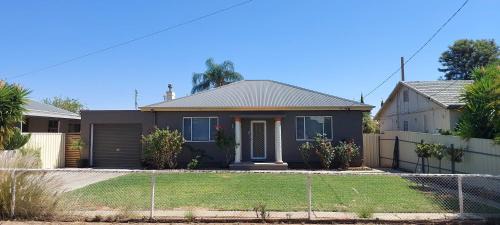 McGowen st accommodation