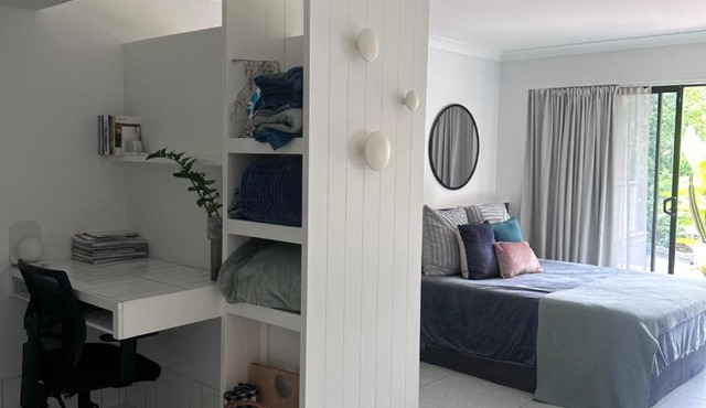 Mediterranean Studio & Garden View Private Pet Friendly