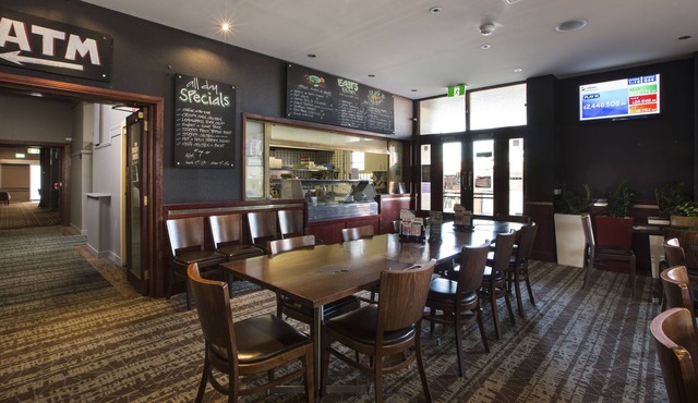 Melton Hotel