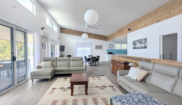 Milton's Place at American River