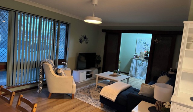 Mitchell’s Haven - Home away from home! nFamily/Group and fur babies welcome!