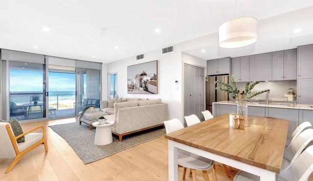 Moana Wave A Marvellous Beachfront Residence