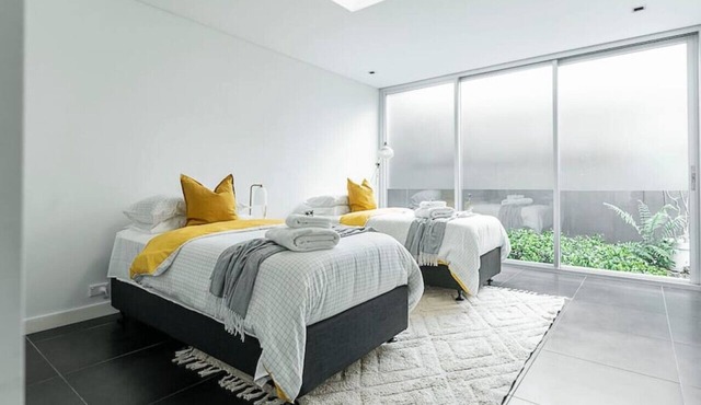 Modern Chic townhouse in private location