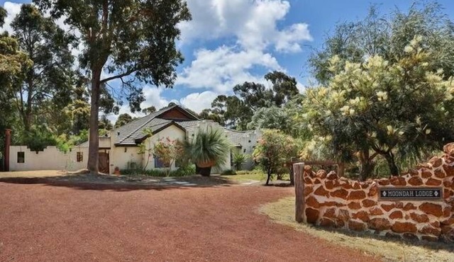 Moondah Lodge (-Dunsborough)