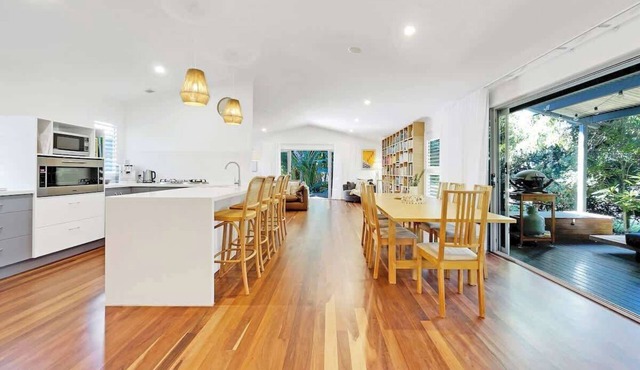 Mudjimba Beach Haven - Stroll to the sea
