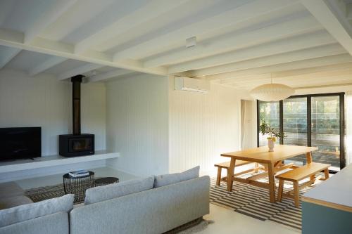 My Malua Architectural Home by the Sea