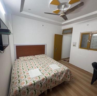 Narayan Home Stay