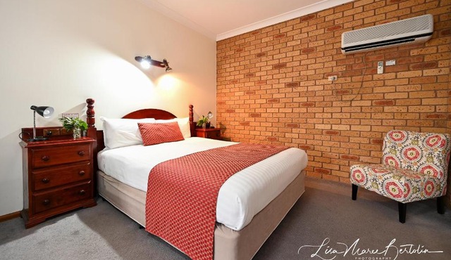 Narrandera Club Motor Inn