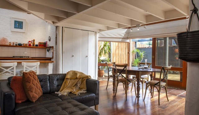 Nectarine Cottage—A Romantic Goolwa Retreat