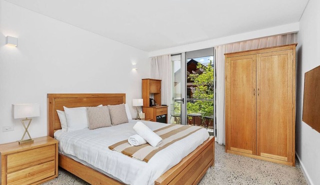 Nest on Newcastle – S1