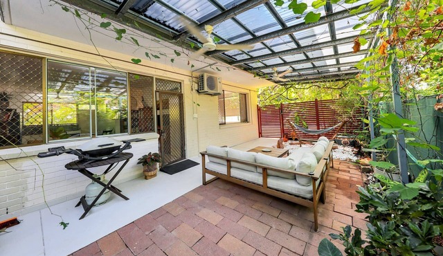 Nightcliff Getaway with Free WiFi
