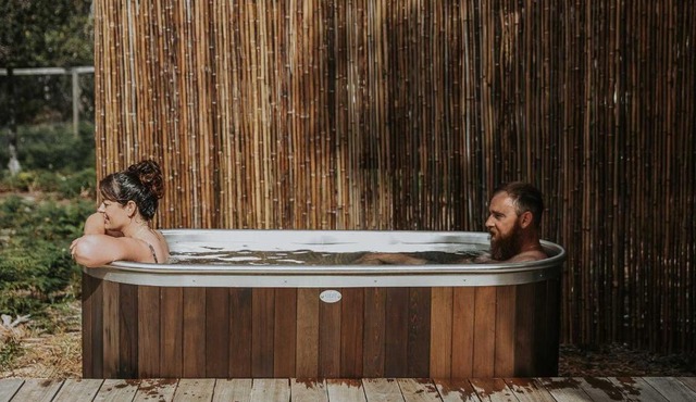 Numie Waterfront Luxury House with sauna and hot tub
