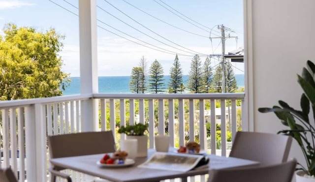 OCEAN VIEW - beach house, steps to Beach & shops