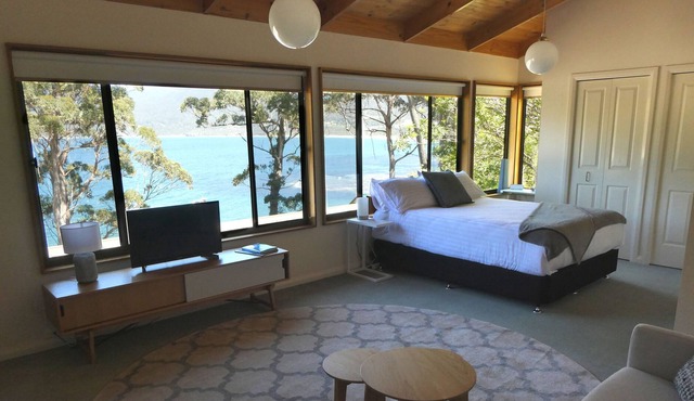 Osprey Beach Bungalow with stunning ocean views