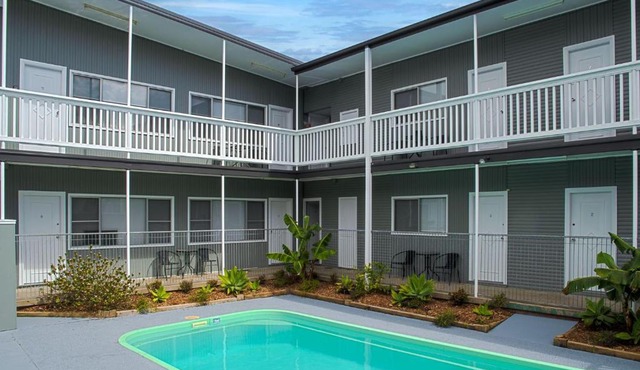 Pacific Motel 09