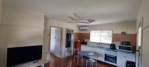 Park Beach Holiday Cabins
