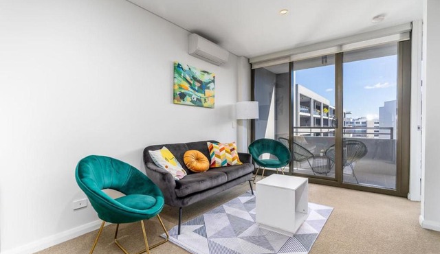Parliamentary Triangle 1BR Apartment - Hosted by CanStay
