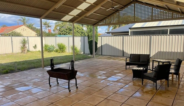 Perfect Location - close to beach and city