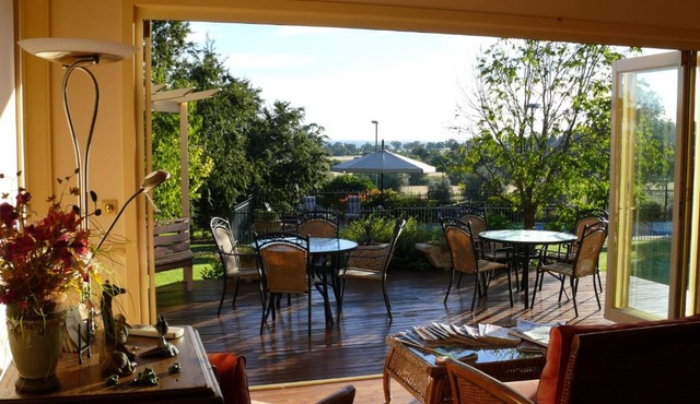 Pericoe Retreat