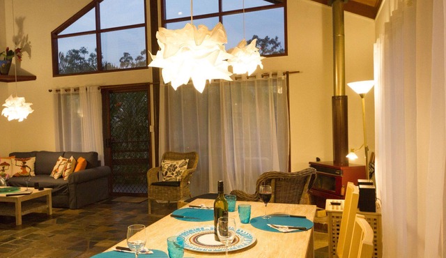 Pet Friendly Quiet Getaway - central location to many Gold Coast attributes