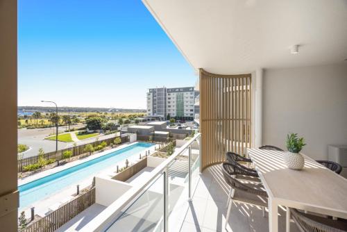 Poolside 2-Bed Apartment at Lake Kawana