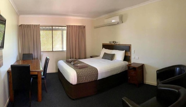 Premium Queen Charleville