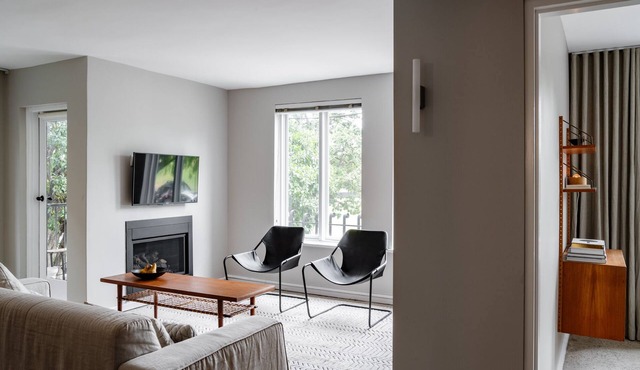 Prestigious in Prahran by Ready Set Stay- linen, WIFI, across the road from park