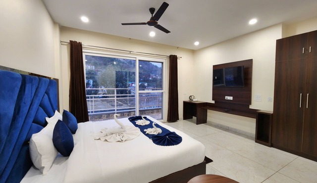 Raina's BnB