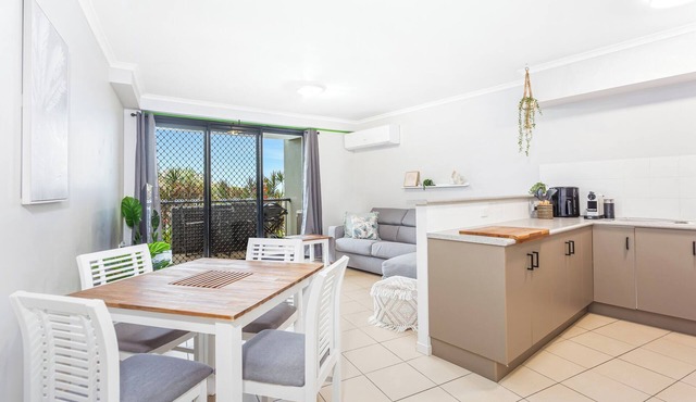 Relax and Unwind in the Heart of Yeppoon CBD!