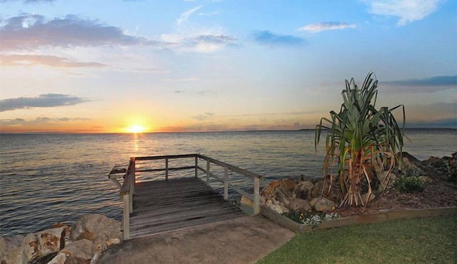 Relaxing waterfront property with own jetty and magnificent views
