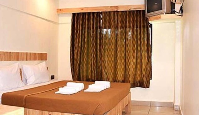 Riverside Inn