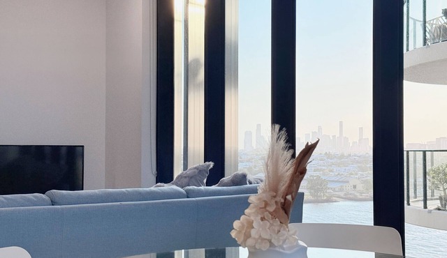 RiverView Breeze Hamilton 3B2B with Free Parking