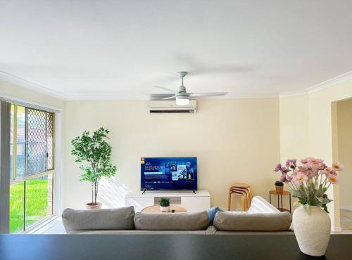 Riverview Modern Haven