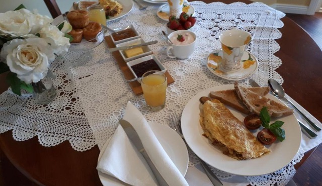 Robin's Nest B&B