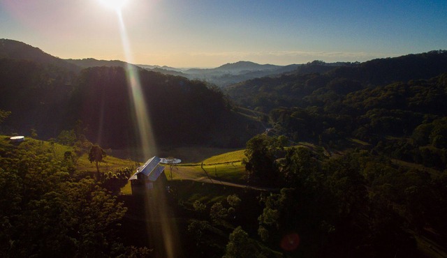 Romantic Rise Farm - Byron Bay Hinterland
