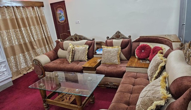 SALAMPALACE
