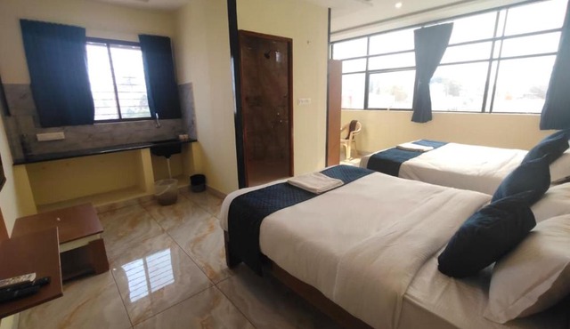 SB Royal Inn