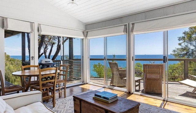 Seahouse Studio - Private Beach Access Pets