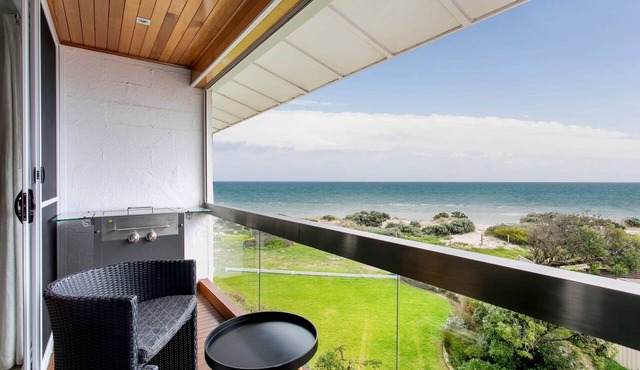 Seascape | Vacation Mode | 2 Bed Ocean View w BBQ