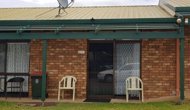 Seaside Lodge-Esplanade/Buller in Kingscote-pay half now then half on arrival