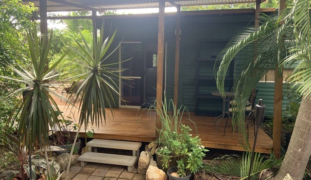 Self contained Cabin 5 metres from pool on 5 acres of tropical and native garden