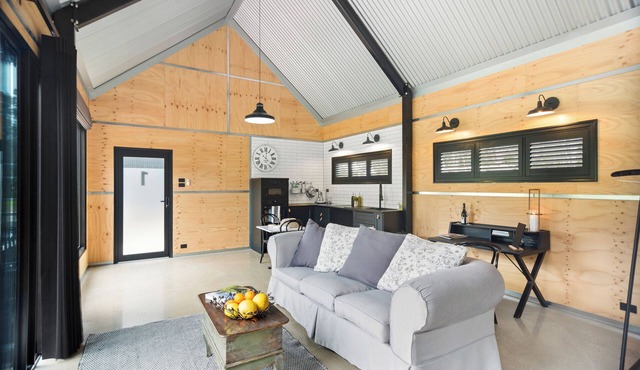Shed TWO - Romantic Luxury couple getaway in the fabulous King Valley