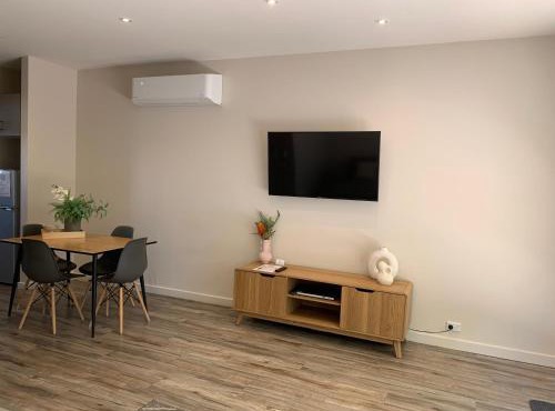 Shepparton Lakeside Serviced Apartment