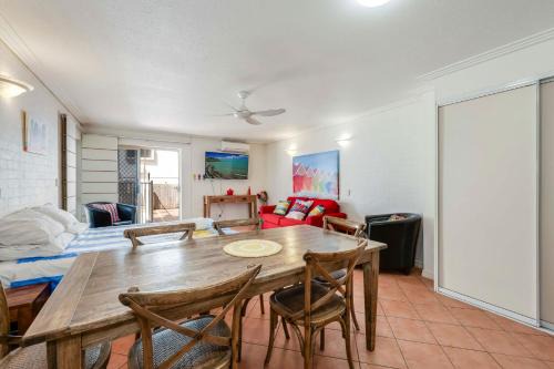 Shoreline Apartments - Unit 9a