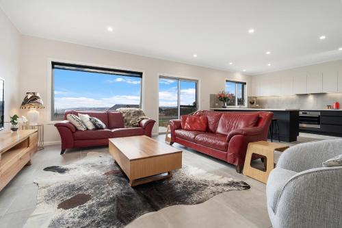 Silverdown Luxury king rooms OR Apartment