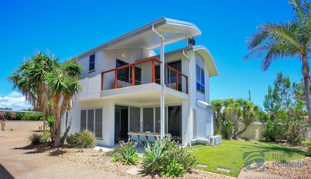 'Simplicity' Beach Side Town House 1