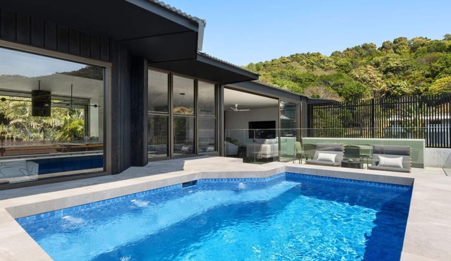 Solar Eclipse: A Sanctuary of Unparalleled Luxury in Wategos.