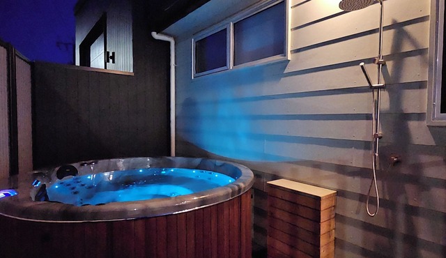 Spa Encounters by the Bay - Soak, Play, Relax, Unwind and Enjoy